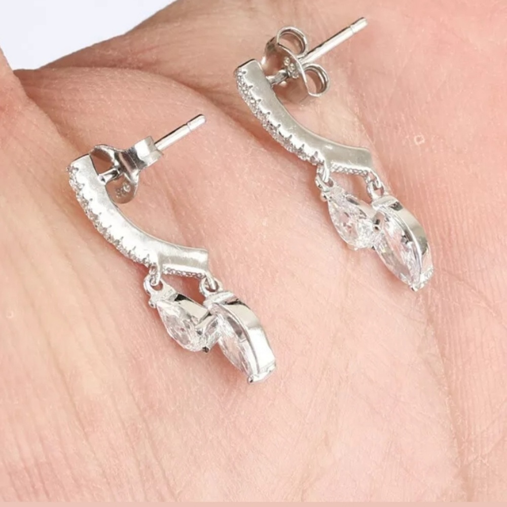 Almond shaped white sapphires & topaz earrings